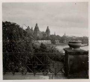 Aschaffenburg, Blick vom Pompejanum auf das Schloss Johannisburg