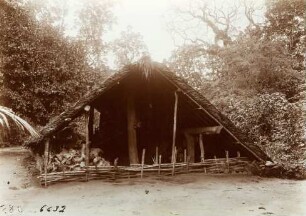 "Männerhaus. Aoba."