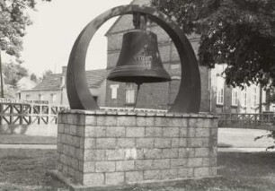 Glocken-Denkmal "550 Jahre Keulahütte 1990"