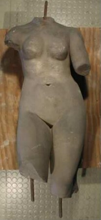 Bruchstück der Venus von Medici