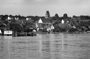Hagnau: Blick vom See auf Hagnau