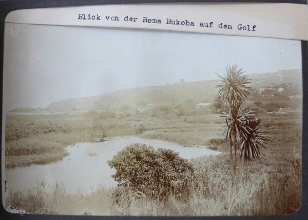 Blick von der Boma Bukoba auf den Golf