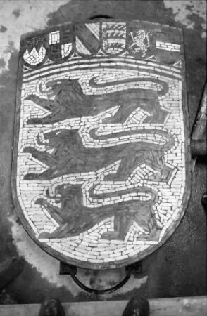 Freiburg: Bauhof, Wappen des Landes Baden-Württemberg vor dem Regierungspräsidium