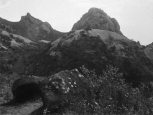 Felsformation : Felsformation im Lao Shan-Gebirge