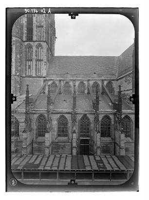 Duisburg. Salvatorkirche (Baubeginn 1330). Teilansicht von Süden