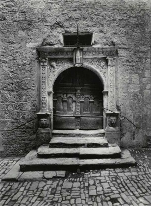 Rothenburg o. T. , das schöne Tor des Rathauses