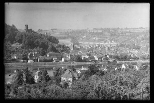 Blick auf z.T. Kreuzwertheim, Obere Eichelgasse und Burg Richtung Wartberg