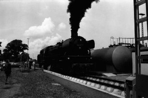 Dampflokomotive Baureihe 042 der Firma Borsig auf einer Fahrt nach Cuxhaven