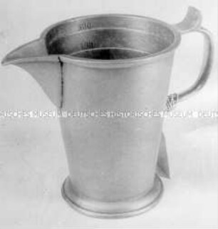 Messbecher