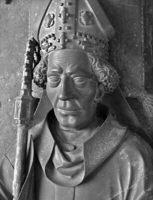 Grabmal des Erzbischofs Friedrich von Saarwerden — Liegefigur des Erzbischofs Friedrich von Saarwerden