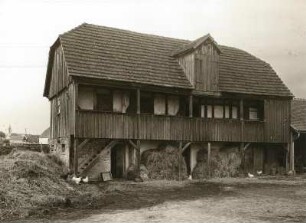 Türchau, Haus mit holzverschaltem Umgang
