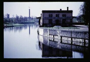 Spree b. Moltkebrücke 9.4.61.