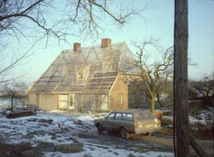 Schuhwiesenweg 2: Bauernhaus: Renovierung: Dach ohne Deckung