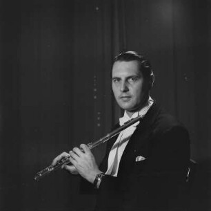 Porträt Flötist Immanuel Lucchesi