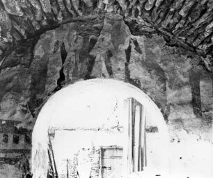 Sankt Marein bei Neumarkt. Ruine Mitterberg (1101/1300). Freskierter Triumphbogen (nach Westen?)