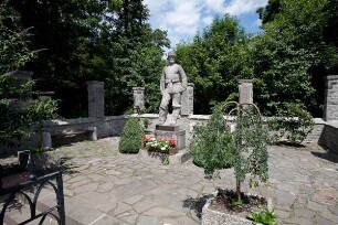Kriegerdenkmal von 1920; Laubach, Schloßgarten