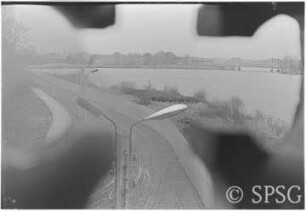 Mauerfall, Potsdam, Ufer Park Babelsberg, Blick aus dem Maschinenhaus Babelsberg in Richtung Glienicker Brücke.
