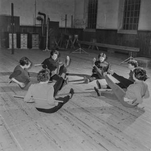 Göda, Gymnastik : Göda. Turnhalle. Gymnastikgruppe