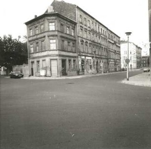 Cottbus, Taubenstraße /Ecke Marienstraße u. Marienstraße 27/28. Wohnhäuser (2. H. 19. Jh., 1875). Eckansicht (von der Taubenstraße)