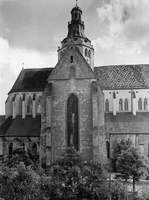 Kaisheim. Ehemalige Klosterkirche Mariä Himmelfahrt (Pfarrkirche) (1352, 1459, 1695 und 1770/1780). Ansicht von Norden (Teilansicht)