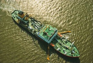 Saugbagger und MZS "Nordsee"