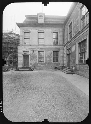 Gotha, Friedrichstraße 5/7. Schloss Friedrichsthal (1707/1708-1711; W. C. Zorn von Plobsheim). Rechter Seitenflügel von Südwesten