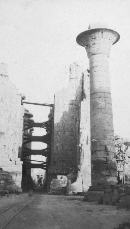 Einzelne Säule, Karnak [Reise nach dem Sudan, Band 3]