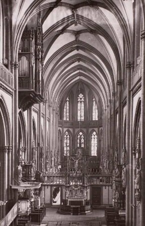 Xanten, Dom. Inneres nach Osten mit Orgel