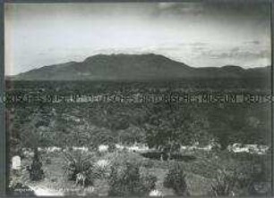 Landschaftsaufnahme, vom Bezirksamt in Morogoro aus gesehen