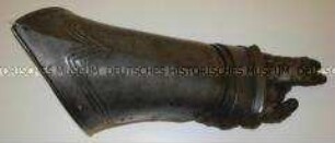 Handschuh von einem Harnisch