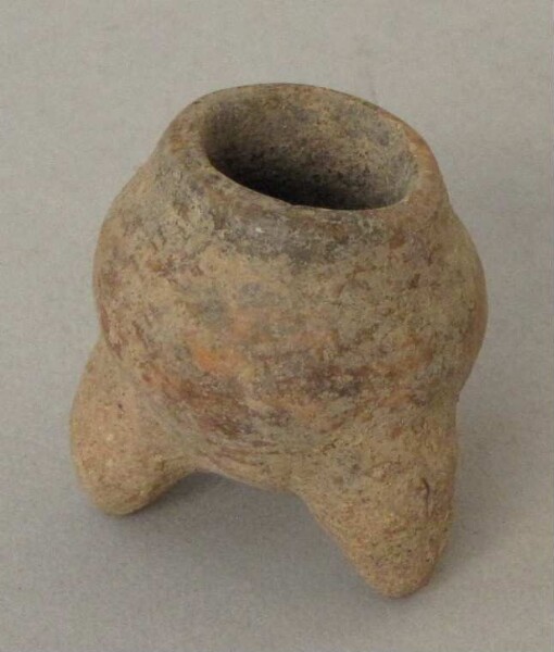 Clay vessel (miniature)