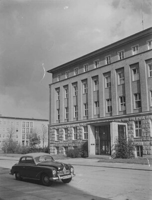 Dresden. Hochschule für Musik "Carl-Maria-von-Weber". Außenansicht