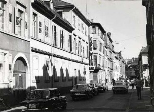 Privatgebäude, Straßen und Plätze in Karlsruhe. Zähringer Straße