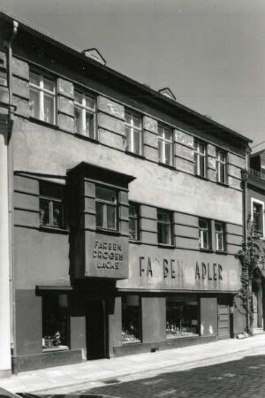 Schwarzenberg. Wohnhaus mit Drogerie, Obere Schloßstraße 3 (um 1825/um 1925). Straßenansicht