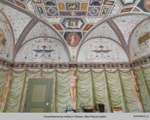 Dekorative Ausmalung : Westwand