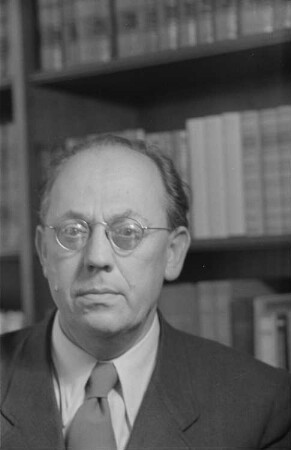 Hagemann-Kollektiv des Volk und Wissen Verlages : Porträt von Karl Hagemann