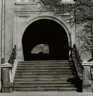 Portal, Roßwein