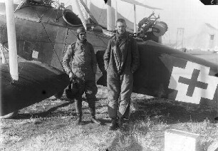 Hauptmann Fischer und Leutnant Ullrich