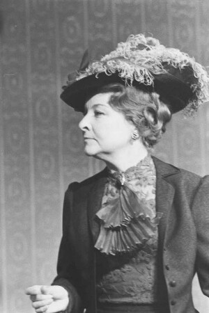 Szenenbilder aus "Der Snob", Theaterstück von Carl Sternheim. Kammerspiele (Deutsches Theater) Berlin, 09.04.1963