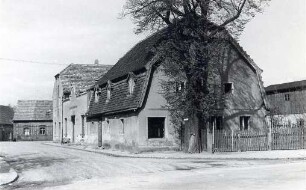 Dorfstraße in Klitten : Wjesna dróha w Klětnom