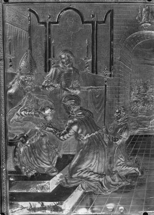 Bonifatiusschrein — 1. Längsseite — Oblation des Kindes im Kloster Exeter