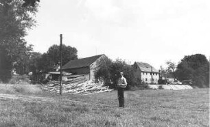 Löbau-Bellwitz. Buschmühle, im Vordergrund Günter Rapp