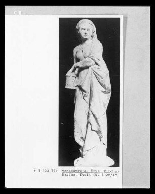 Statue der Heiligen Martha