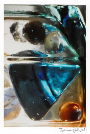 Eis, Wasser, Luftblasen und Reflexionen