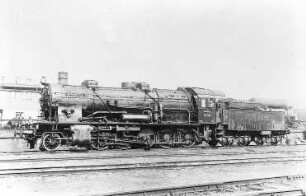Güterzug-Lokomotive 58 104 der Deutschen Reichsbahn