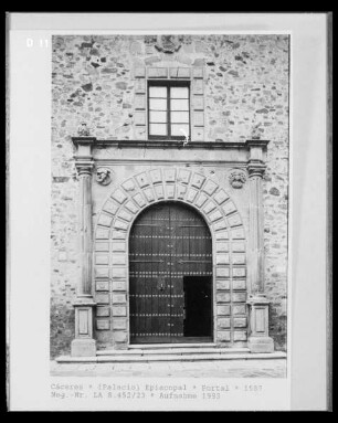 Palacio Episcopal — Portal