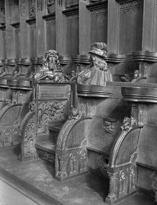 Männerseite (Nordseite) — 6. Stuhlwangen-Büste: Terenz