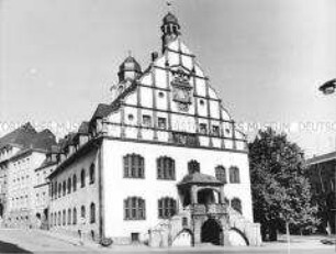 Altes Rathaus in Plauen mit Gedenktafeln für Ernst Thälmann und Wilhelm Pieck