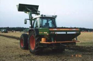 Fotografie: Precision Farming, Mineraldüngerstreuer, Prozeßtechnik