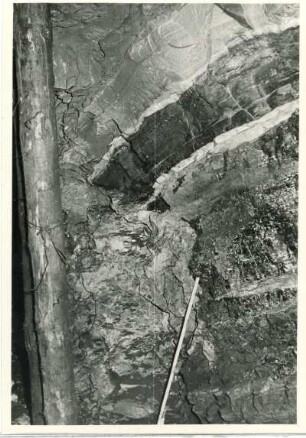 Dresden-Gittersee. Grubenfeld Gittersee. Aufhauen 3 ab Strecke 361 bei 68 m, Stoßbild 5. Flöz. Von oben nach unten Lette 1 (Hangende Arkose) bis Lette 4